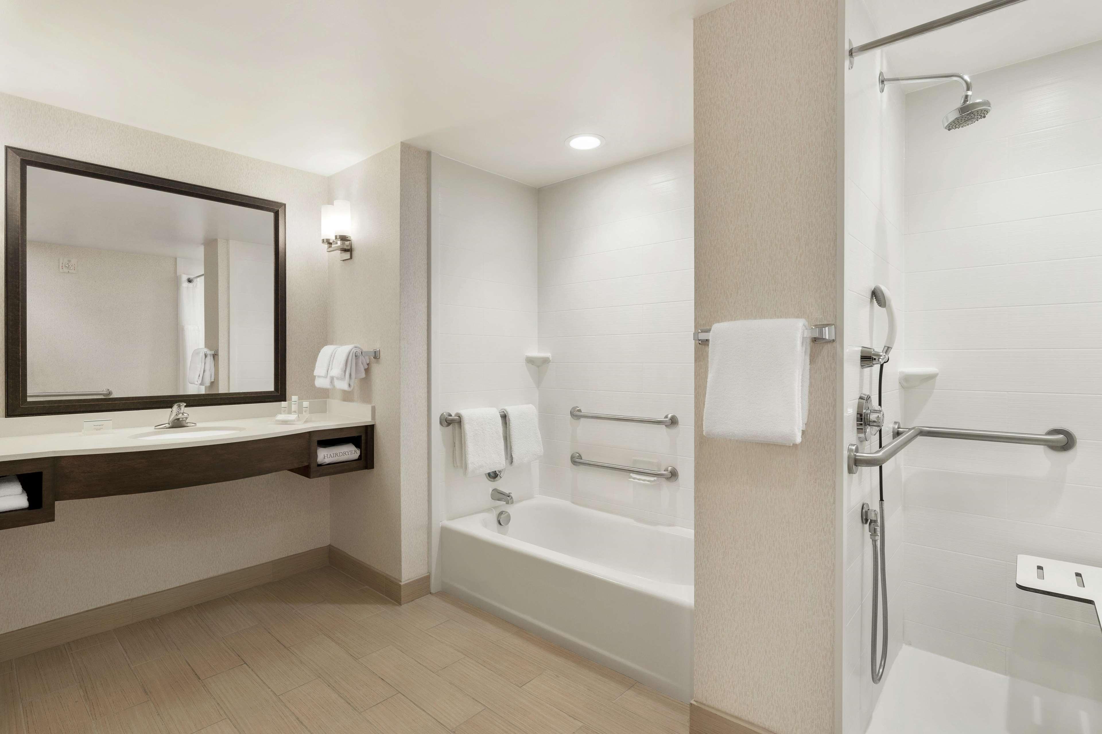 Hilton Garden Inn Wallingford/Meriden Zewnętrze zdjęcie